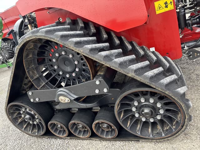 Image of Case IH Steiger 645 Quadtrac equipment image 1