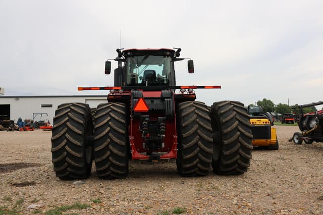 Image of Case IH Steiger 555 equipment image 4