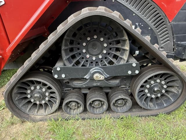 Image of Case IH Steiger 555 Quadtrac equipment image 2