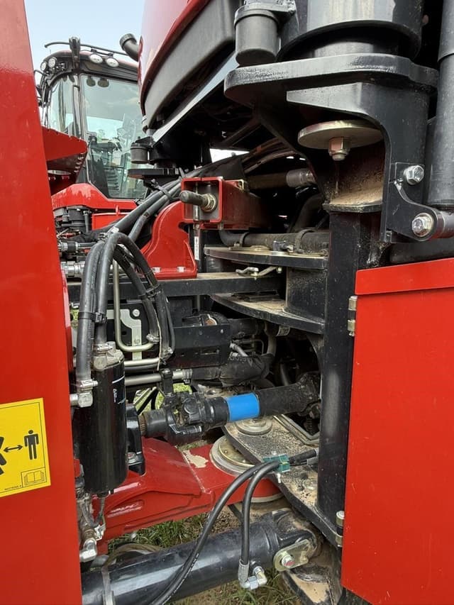 Image of Case IH Steiger 555 Quadtrac equipment image 4