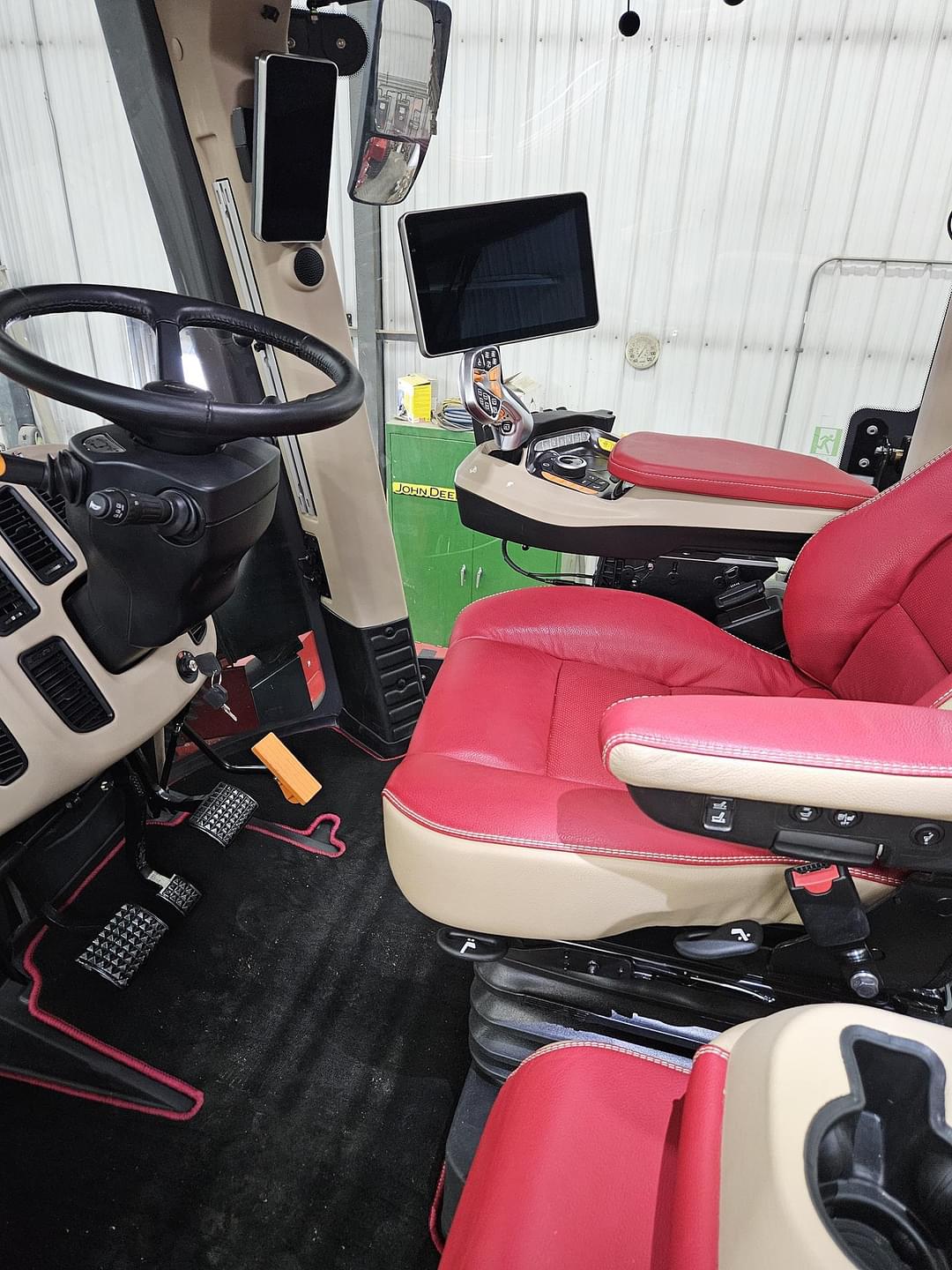 Image of Case IH Steiger 595 Quadtrac Image 1