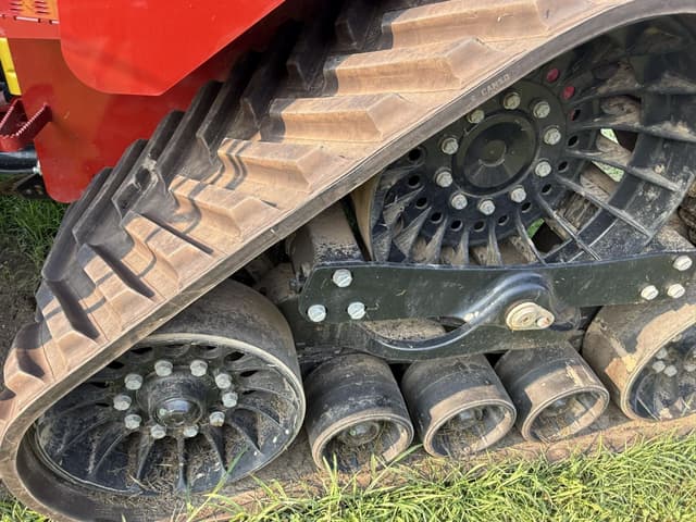 Image of Case IH Steiger 645 Quadtrac equipment image 4