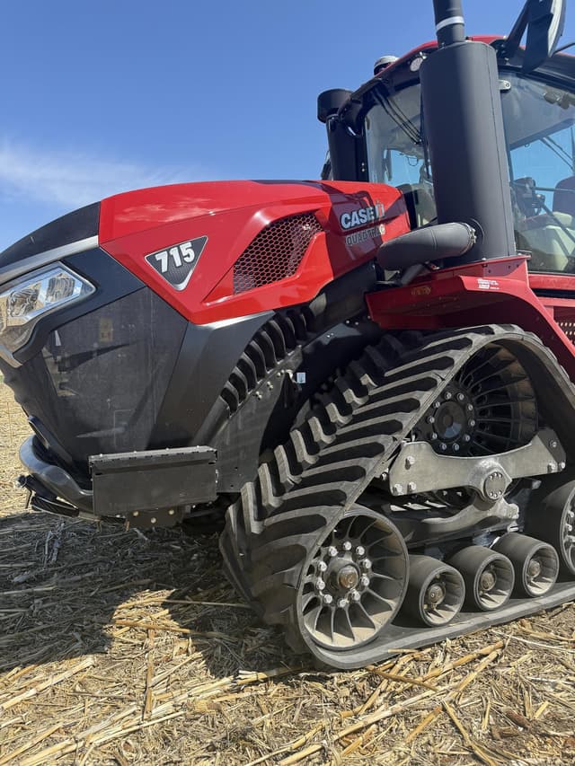 Image of Case IH Steiger 715 Quadtrac equipment image 1