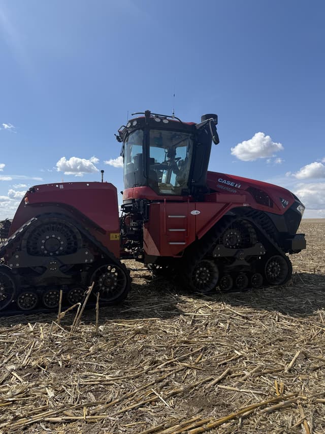 Image of Case IH Steiger 715 Quadtrac equipment image 3