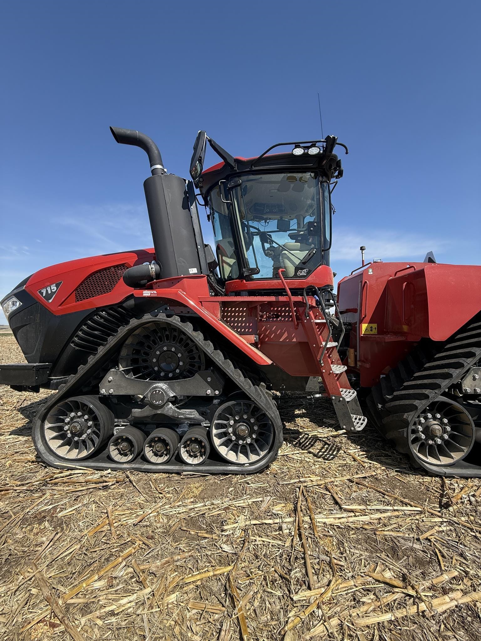 2024 Case IH Steiger 715 Quadtrac Equipment Image0