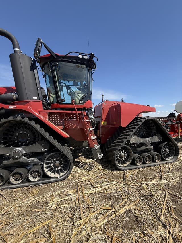 Image of Case IH Steiger 715 Quadtrac equipment image 2