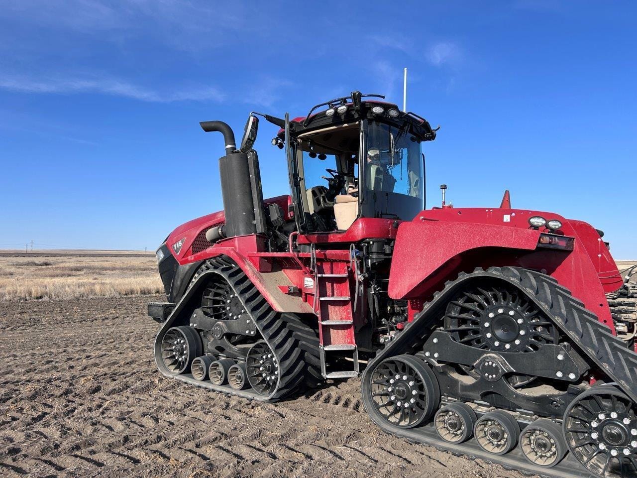 2024 Case IH Steiger 715 Quadtrac Equipment Image0