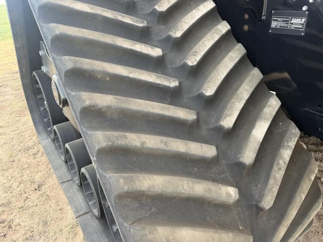 Image of Case IH Steiger 715 Quadtrac equipment image 4