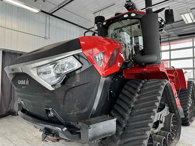 Image of Case IH Steiger 715 Quadtrac equipment image 1