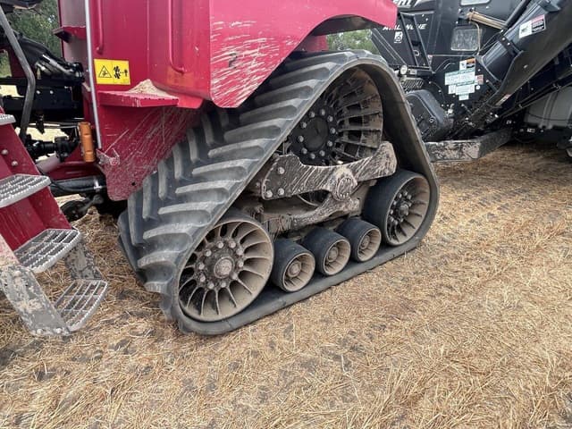 Image of Case IH Steiger 715 Quadtrac equipment image 2