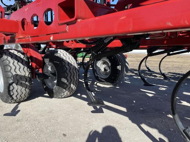 Image of Case IH Tigermate 255 equipment image 2