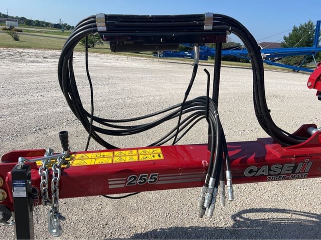 Image of Case IH Tigermate 255 equipment image 4