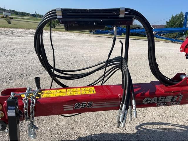 Image of Case IH Tigermate 255 equipment image 4