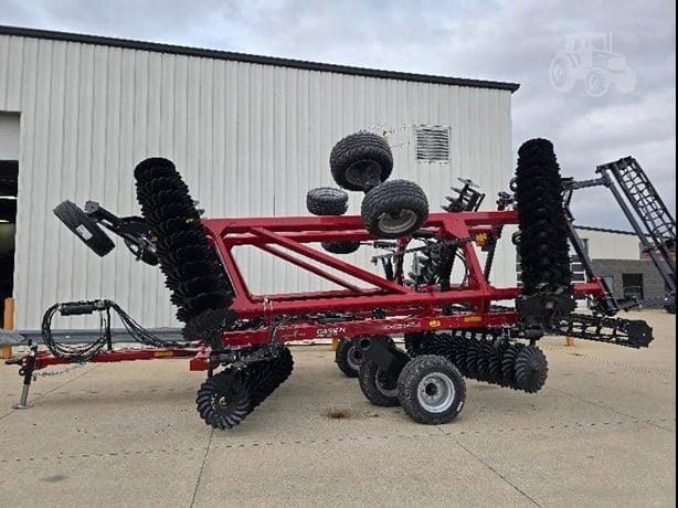 Main image Case IH Barracuda 335