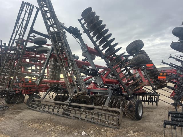 Image of Case IH Barracuda 335 equipment image 4