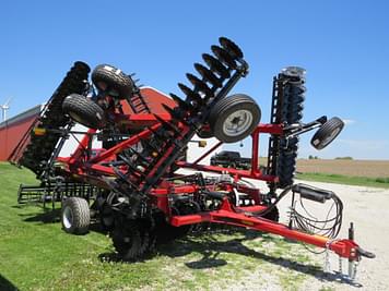 Main image Case IH Barracuda 335