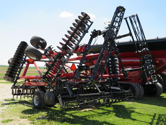 Image of Case IH Barracuda 335 equipment image 3