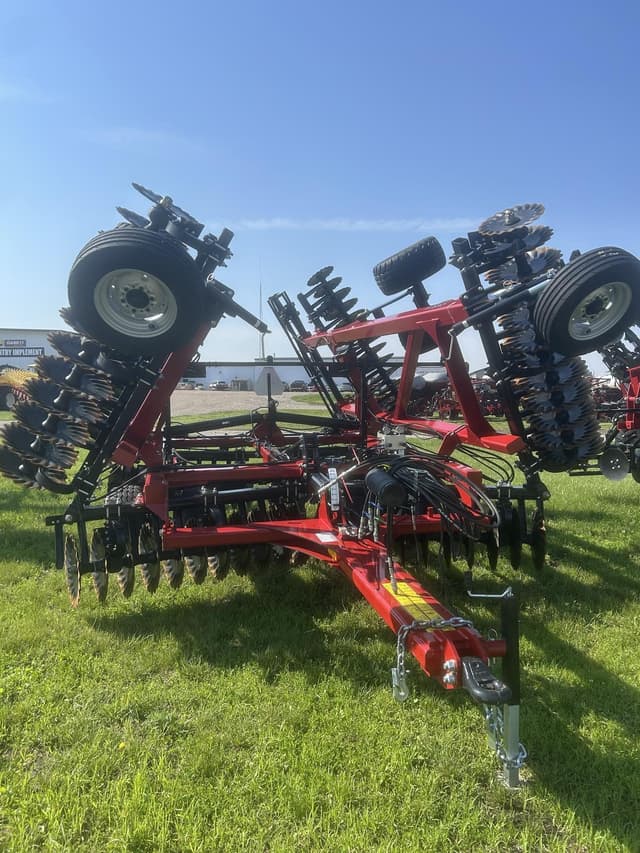 Image of Case IH Barracuda 335 equipment image 1