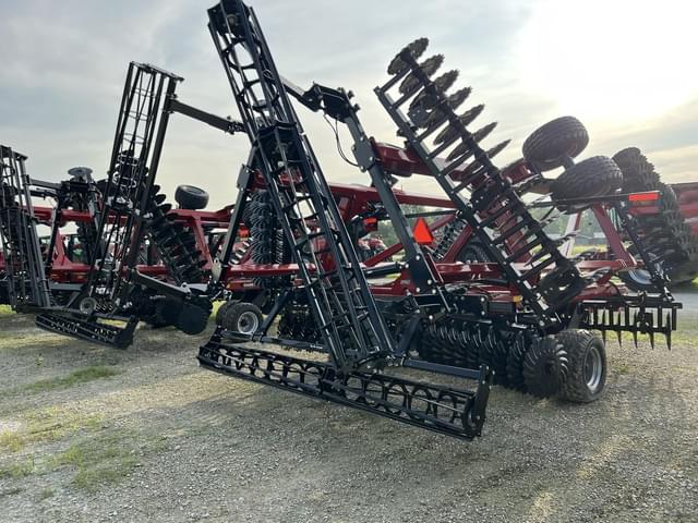 Image of Case IH Barracuda 335 equipment image 3