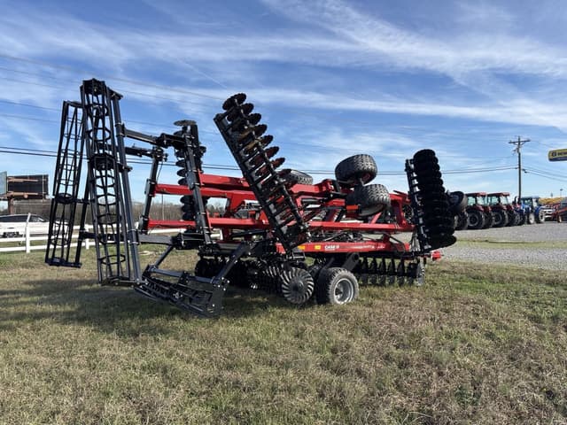 Image of Case IH 335VT equipment image 2