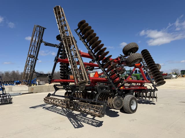 Image of Case IH 335VT equipment image 2