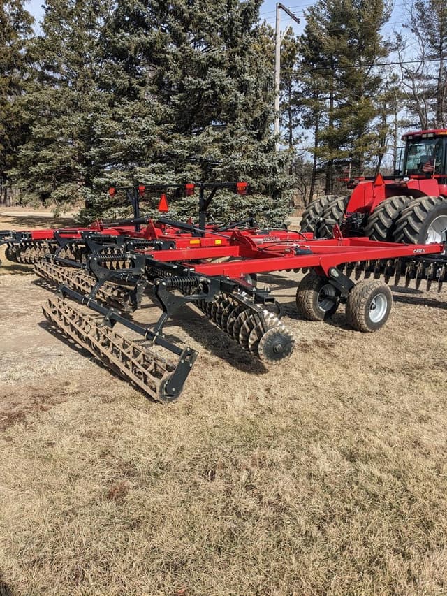 Image of Case IH 335VT equipment image 4
