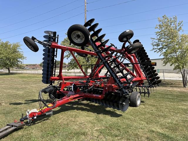 Image of Case IH 345 equipment image 2