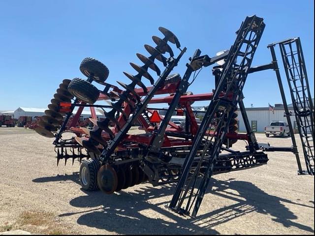 Image of Case IH 375 equipment image 4