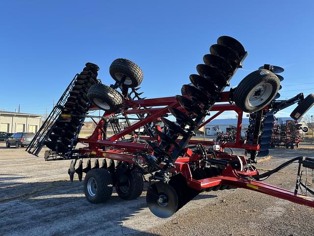 Image of Case IH 375 equipment image 3