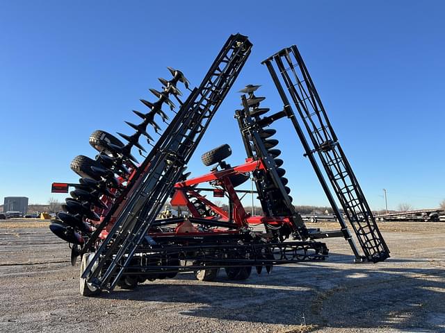 Image of Case IH 375 equipment image 4