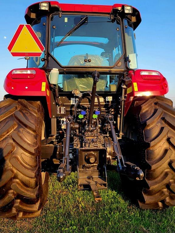 Image of Case IH Farmall 100C equipment image 1