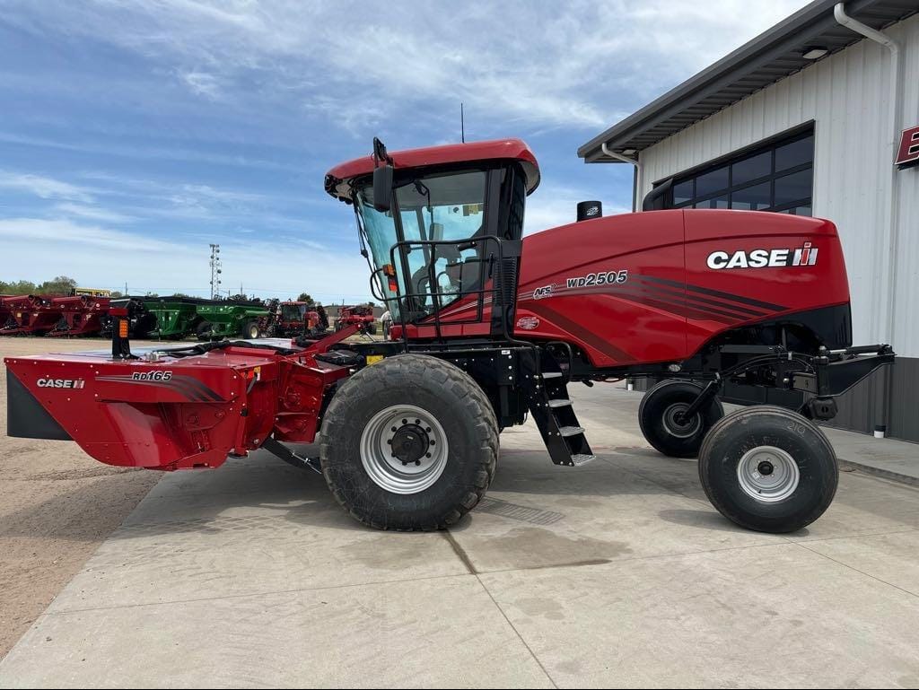 2024 Case IH WD2505 Equipment Image0
