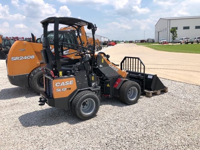 Image of Case SL12TR equipment image 3