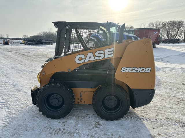 Image of Case SR210B equipment image 1