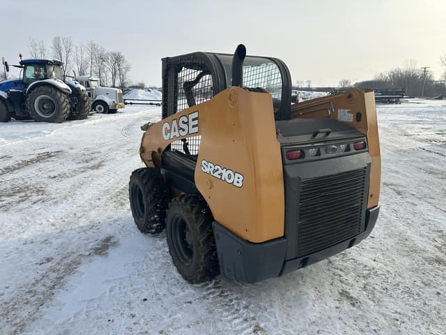 Image of Case SR210B equipment image 2