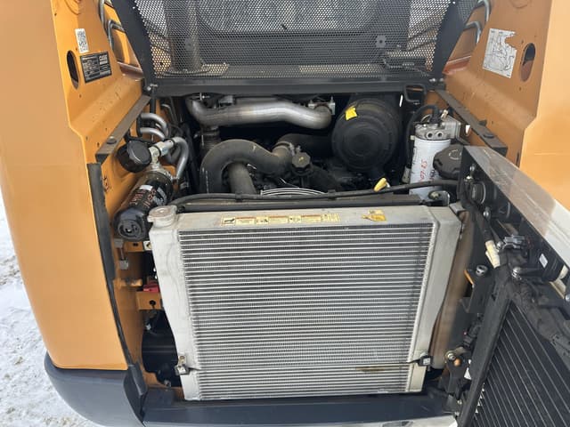 Image of Case SR210B equipment image 4