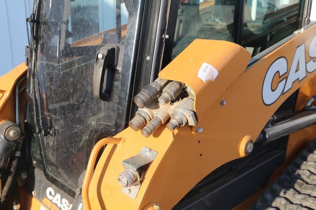 Image of Case TR340B equipment image 1