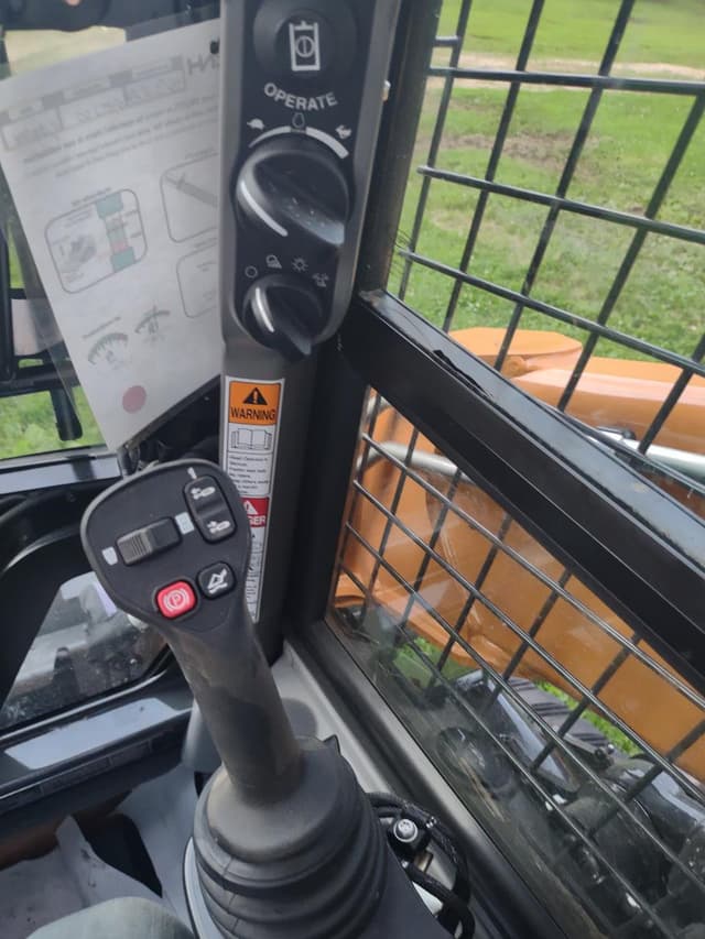 Image of Case TV370B equipment image 4