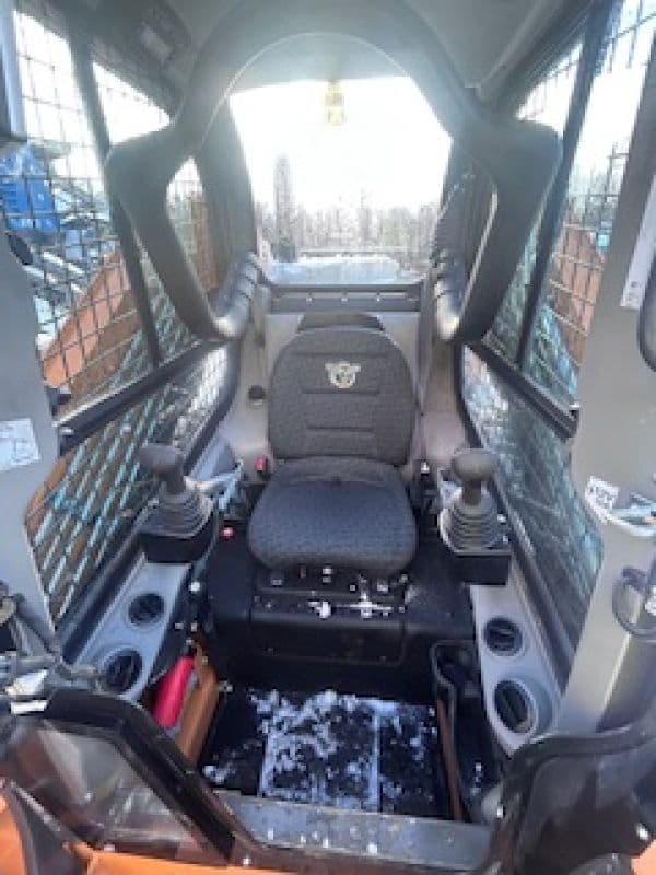 Image of Case TV620B equipment image 1