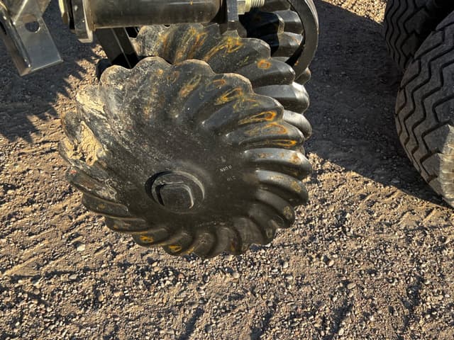 Image of Case IH Barracuda 335 equipment image 3