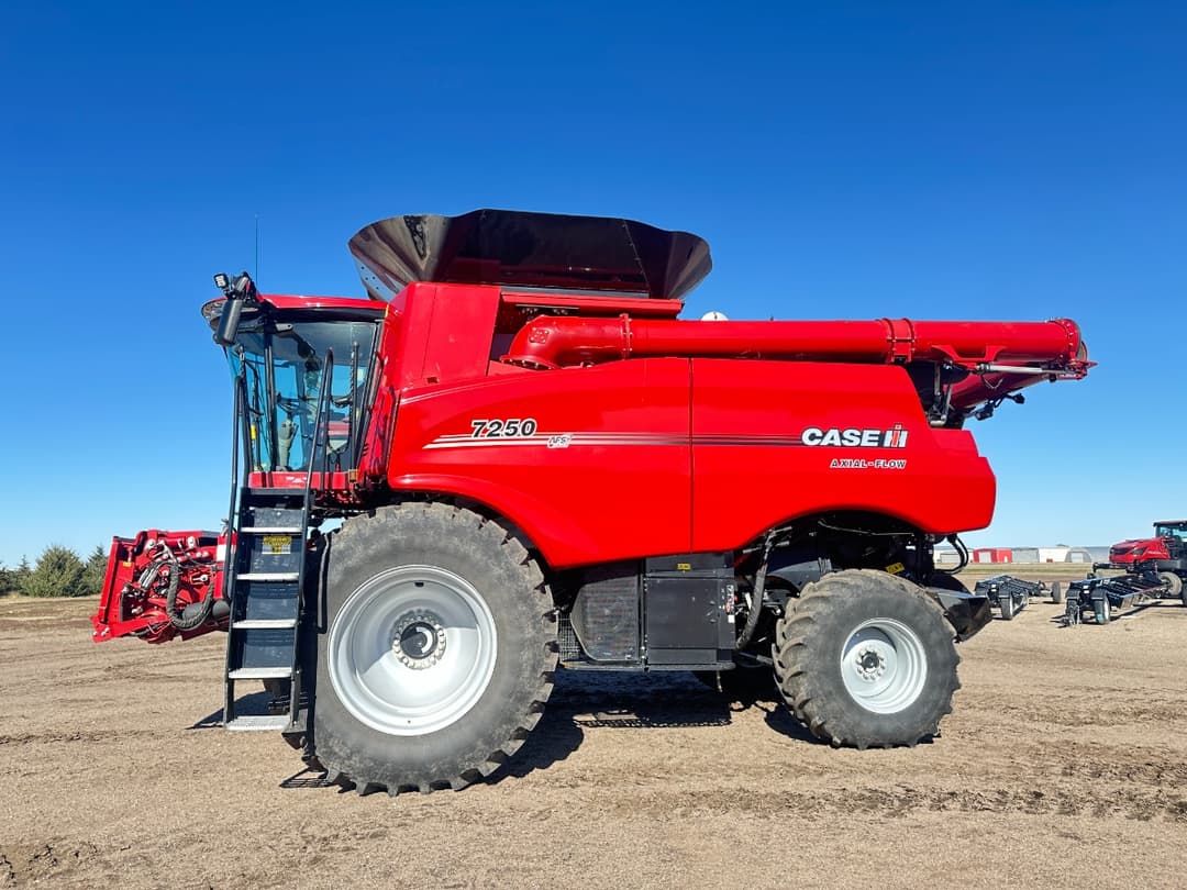 Image of Case IH 7250 Image 1