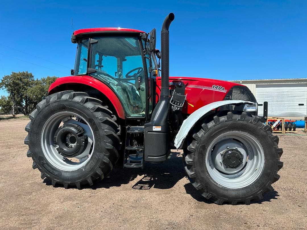 Image of Case IH Farmall 140A Primary Image