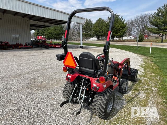 Image of Case IH Farmall 25SC equipment image 4