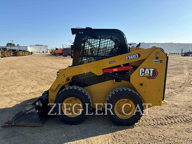 Image of Caterpillar 236D3 equipment image 3