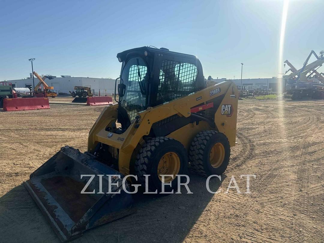 Image of Caterpillar 236D3 Primary image