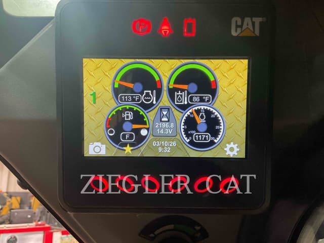 Image of Caterpillar 242D3 equipment image 4