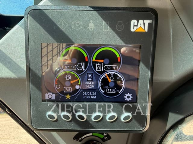 Image of Caterpillar 242D3 equipment image 4