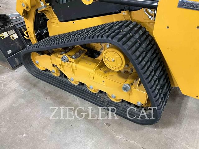 Image of Caterpillar 249D3 equipment image 3