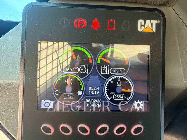 Image of Caterpillar 262D3 equipment image 4