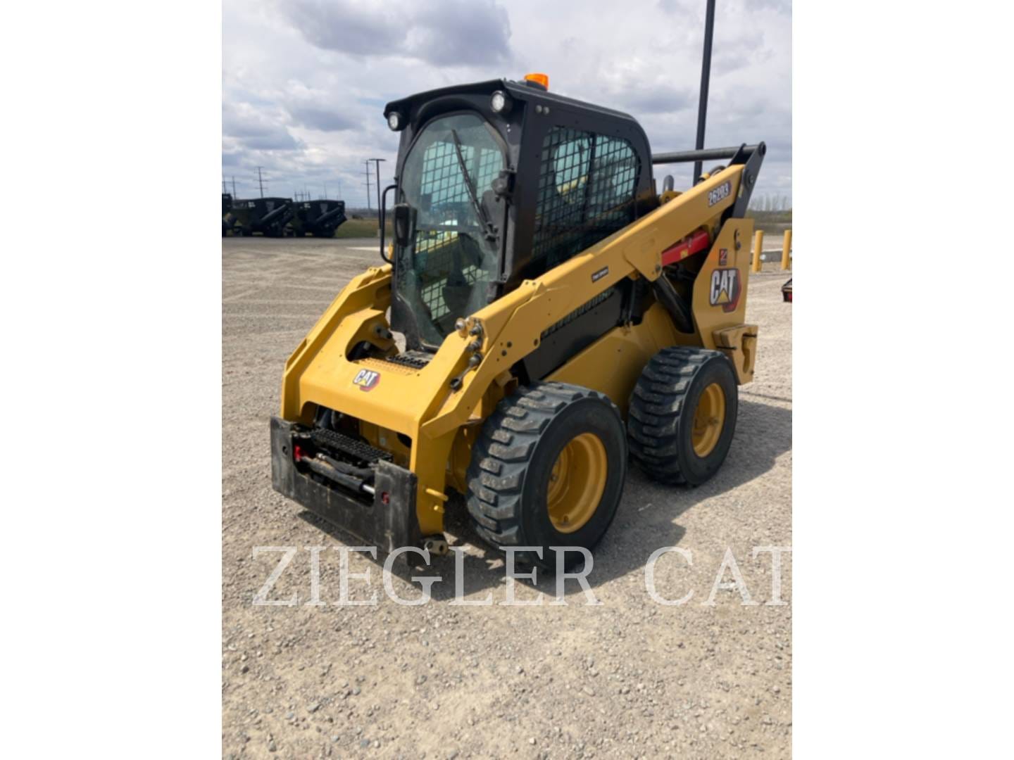 2024 Caterpillar 262D3 Equipment Image0